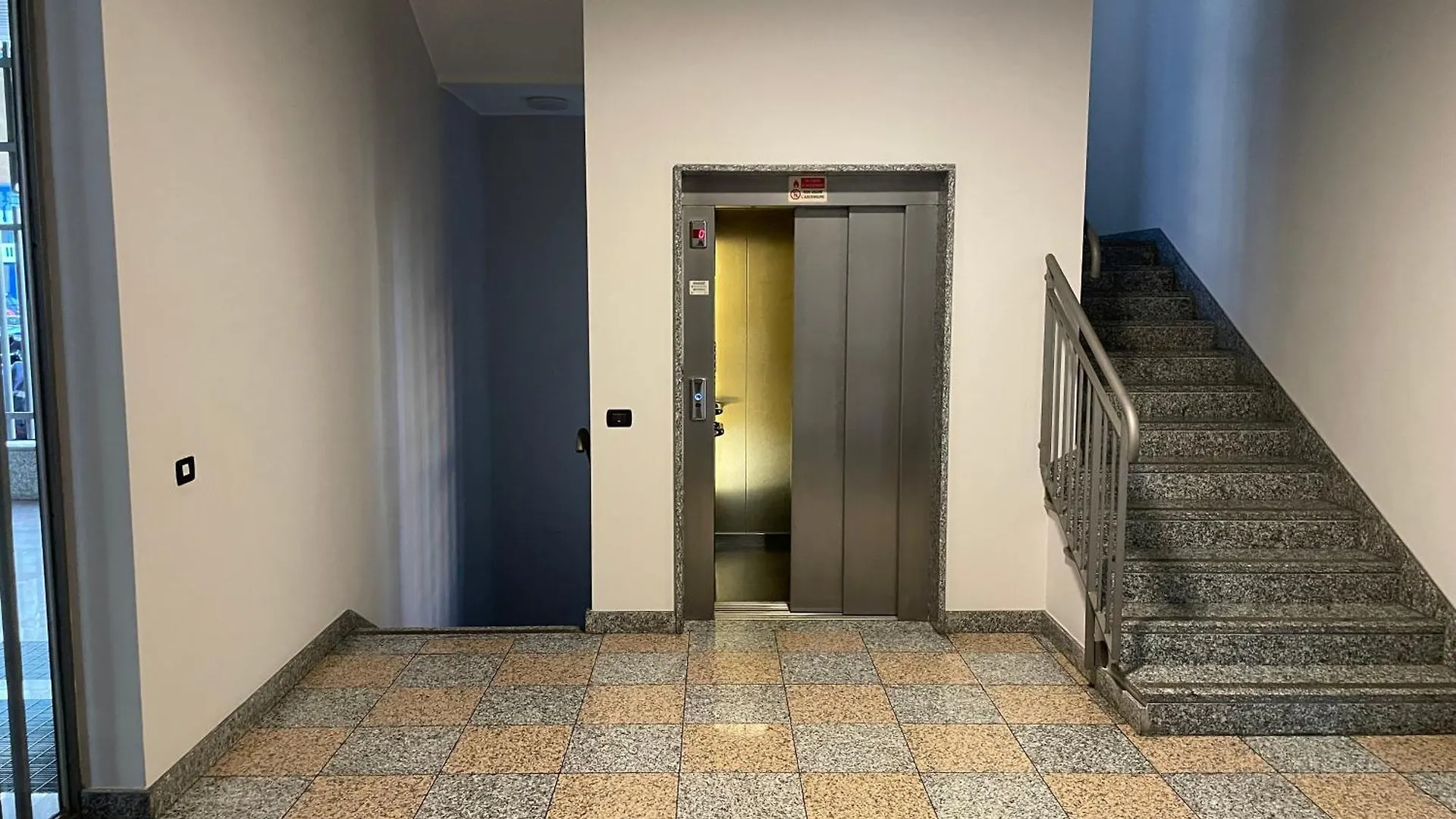 Apartamento Attico A Milano - 2 Terrazzi E Netflix