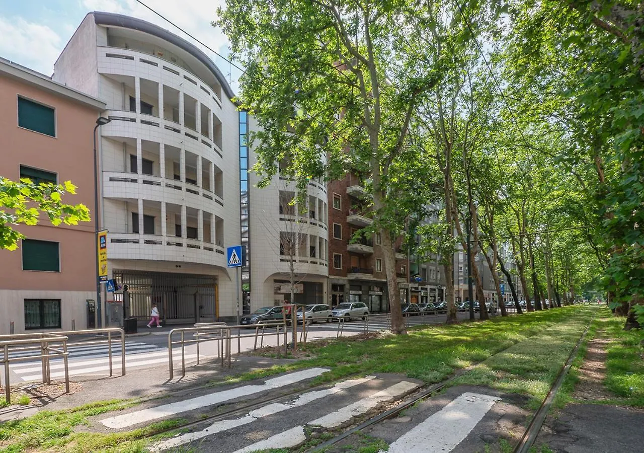 Attico A Milano - 2 Terrazzi E Netflix Apartment 0*, Milan